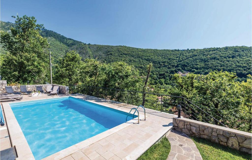 Nespecifikovaný výhled na hory nebo výhled na hory při pohledu z apartmánu