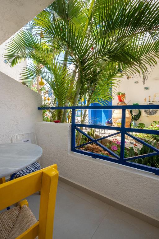 Balkón nebo terasa v ubytování Psaras Apartments