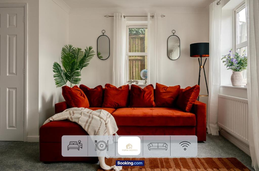 Et opholdsområde på Modern 3 Bedroom House By The Yuma Homes Short Lets & Serviced Accommodation In Ashford Town Centre With Free Wifi & Free Parking