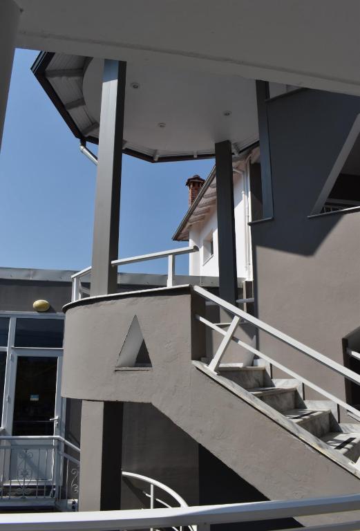 SeaShore Living - 12