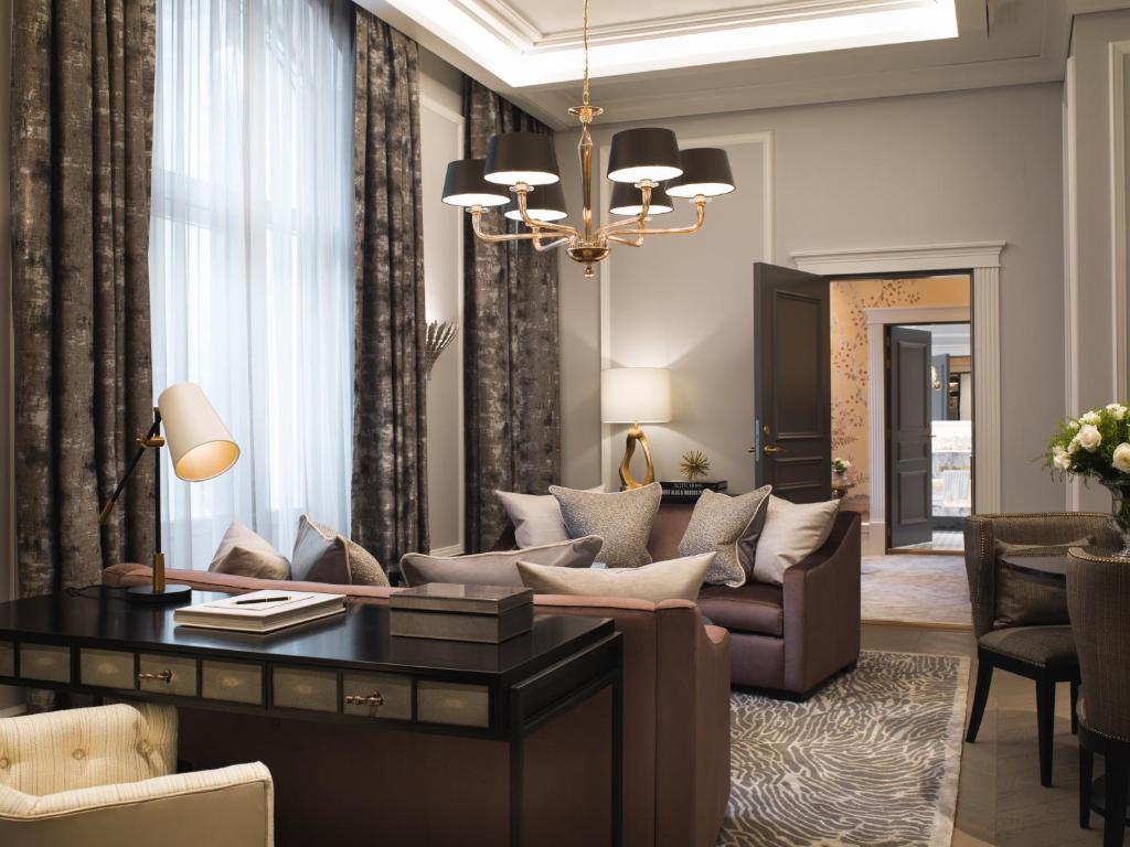 Posezení v ubytování Britannia Hotel
