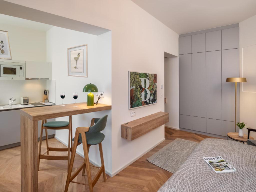 The Botanist by Adrez - 12