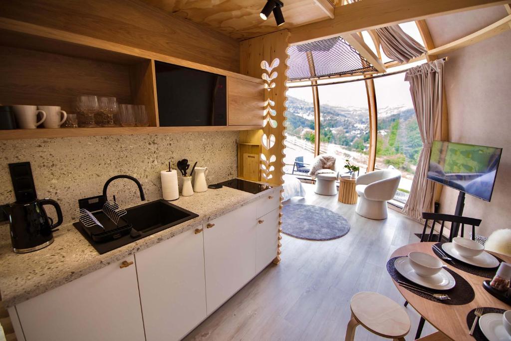 Kuchyň nebo kuchyňský kout v ubytování Wisła Glamping