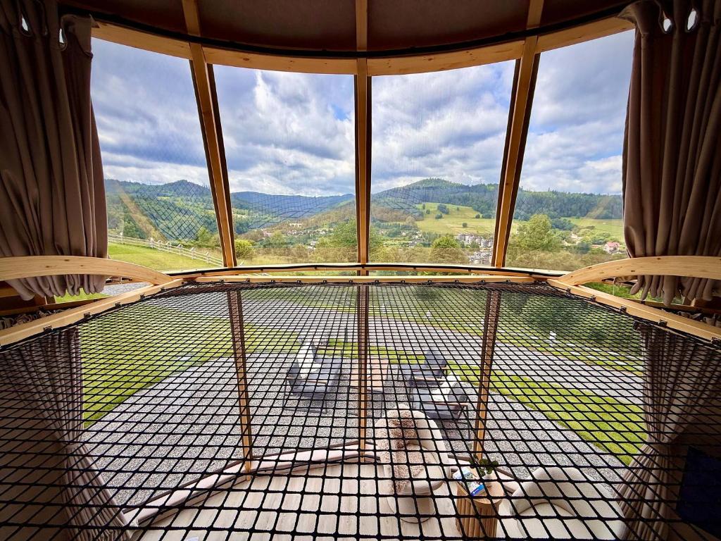 Nespecifikovaný výhled na hory nebo výhled na hory při pohledu z luxury tent