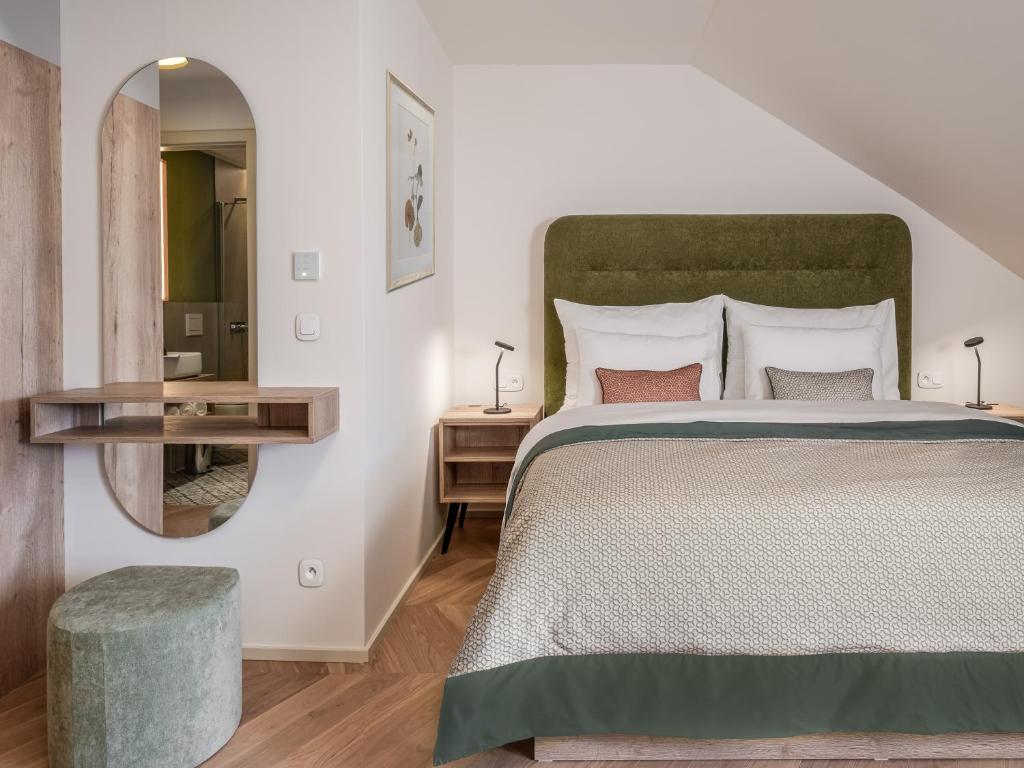 The Botanist by Adrez - 17