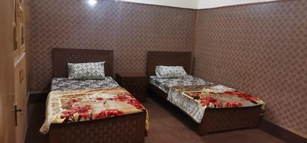 Fotografie z fotogalerie ubytování Apartment House portion for short stay v destinaci Lahore