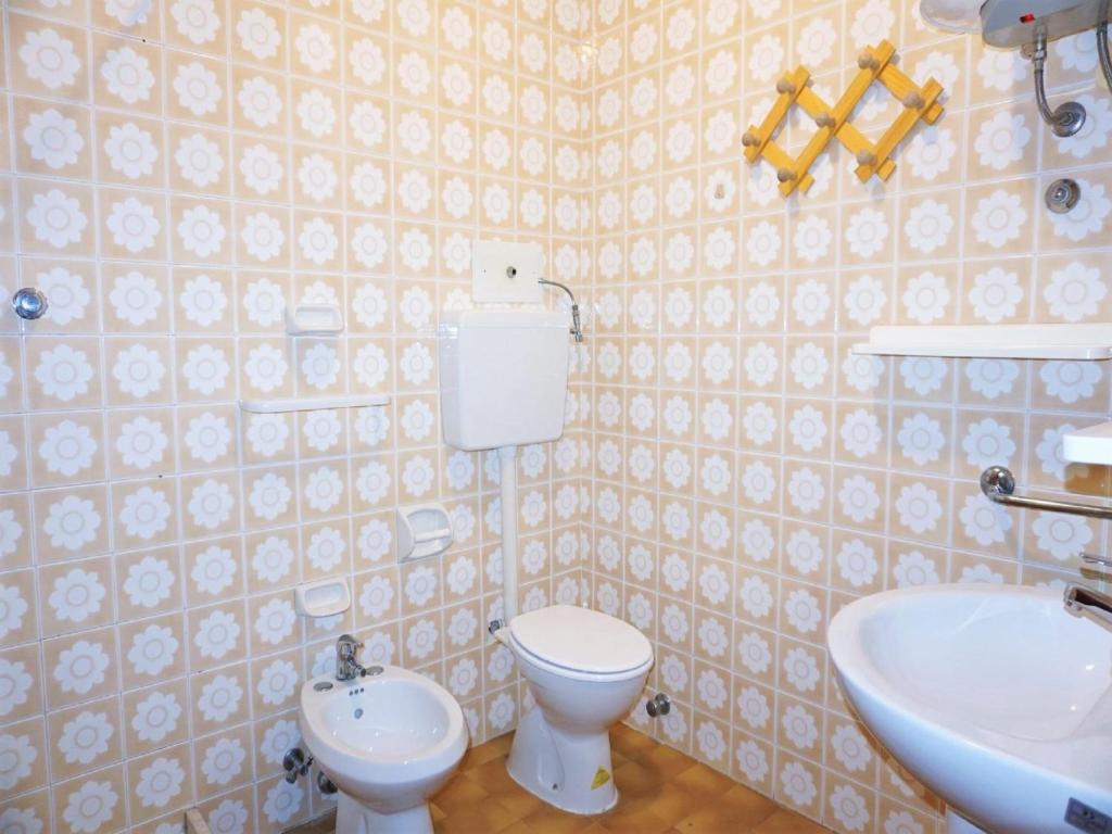 Kúpeľňa v ubytovaní Appealing holiday home in Denia with private pool