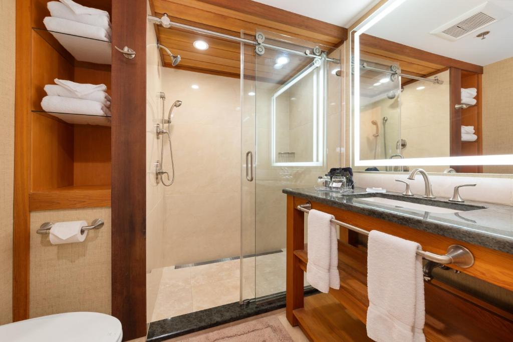 Vannituba majutusasutuses Golden Arrow Lakeside Resort