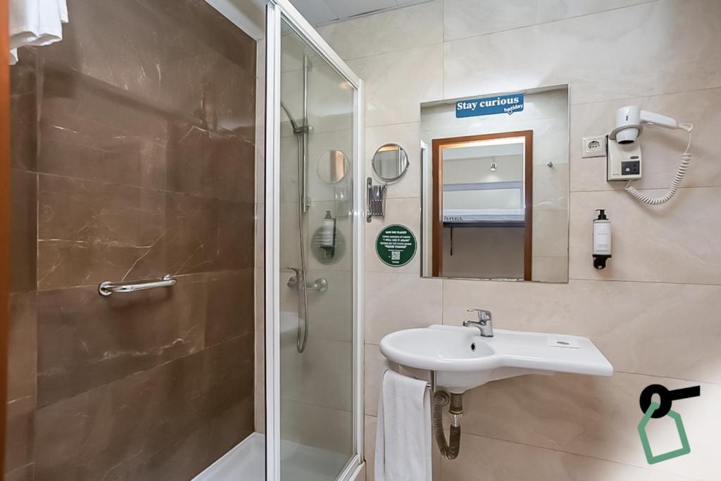 HOTIDAY Room Collection - Oporto - Resim 33