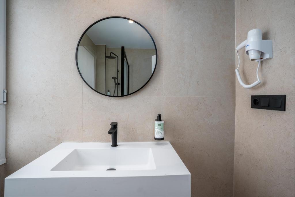 Smartr Sevilla Puente de Triana - 1