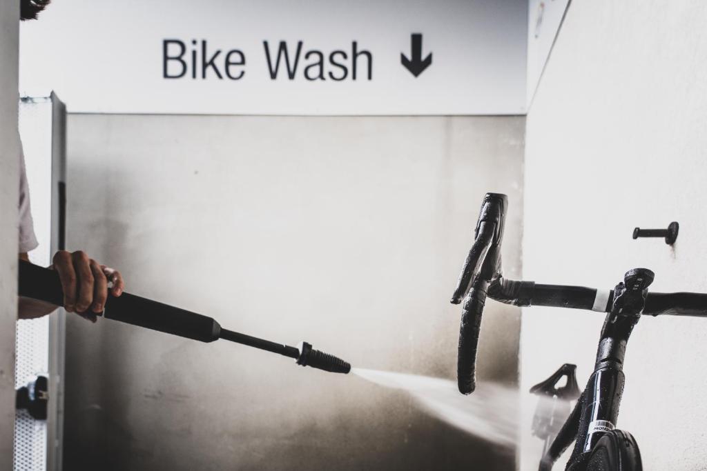Jízda na kole v ubytování Caravel Bike Hotel nebo okolí