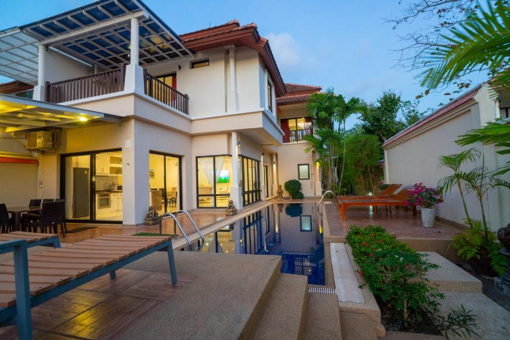 Το κτήριο όπου στεγάζεται  η βίλα