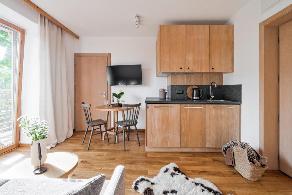 Monte House Apartments, Odkryj-Zakopane - Apartamento (4 Adultos)