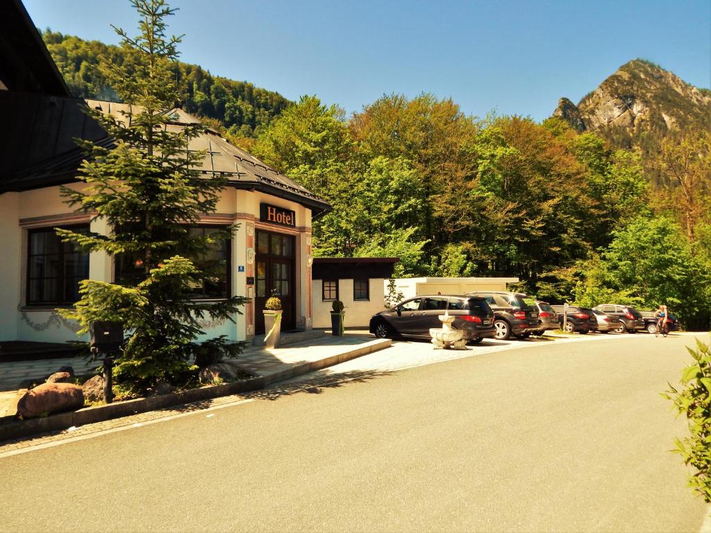 Nespecifikovaný výhled na hory nebo výhled na hory při pohledu z hotelu