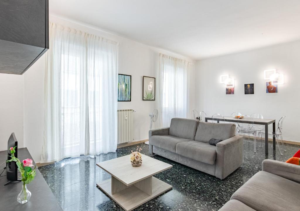 brd 43 3- Central Apt Ponte Vecchio, 3BR Elevator