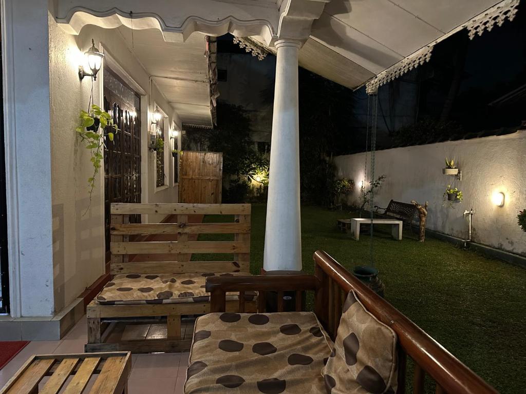 Posezení v ubytování Sky Hostel Negombo