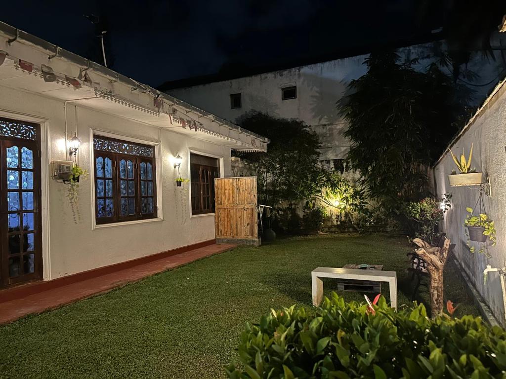 Zahrada ubytování Sky Hostel Negombo