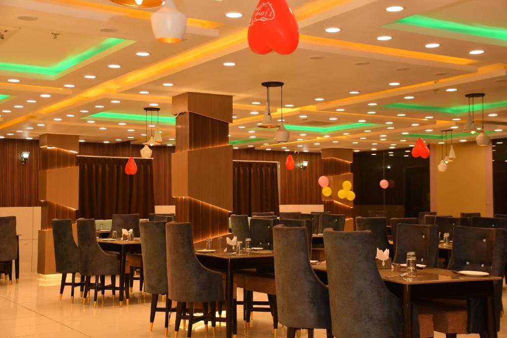 Restaurace v ubytování Hotel Ratneswar