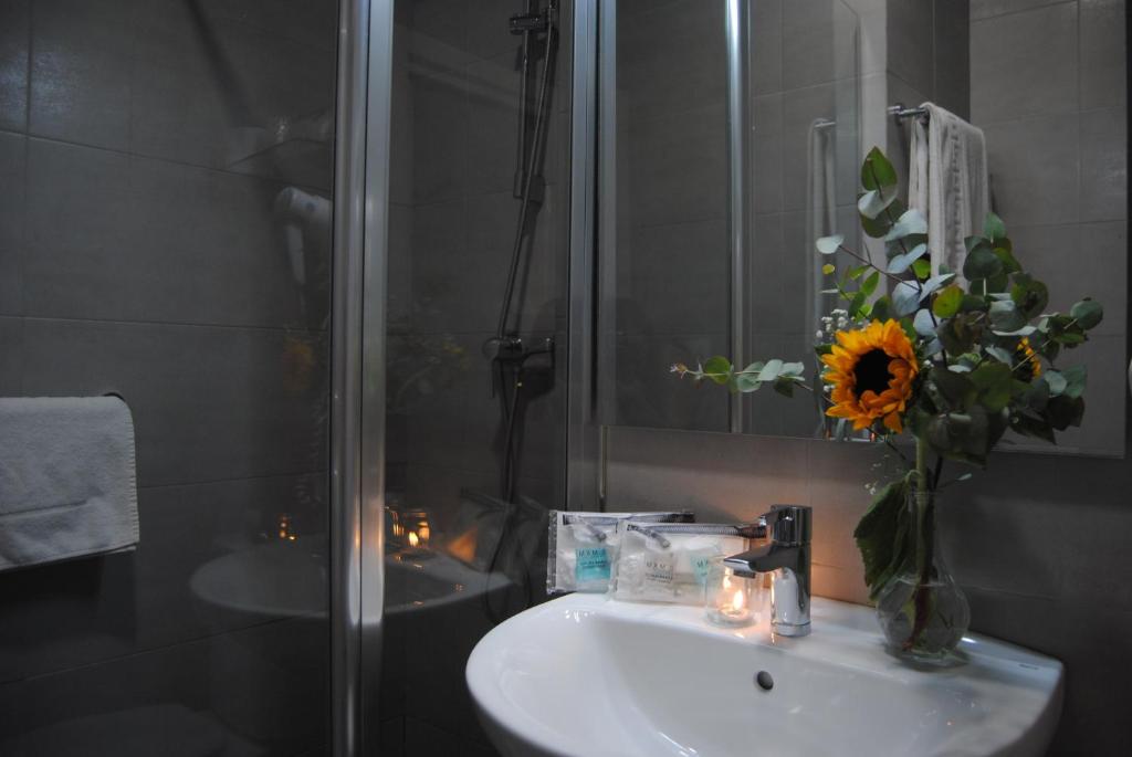 Hotel Los Olivos - 18