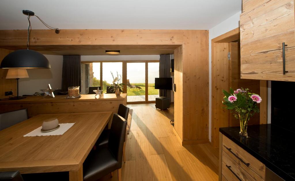 Kuchyň nebo kuchyňský kout v ubytování Hotel Winterbauer
