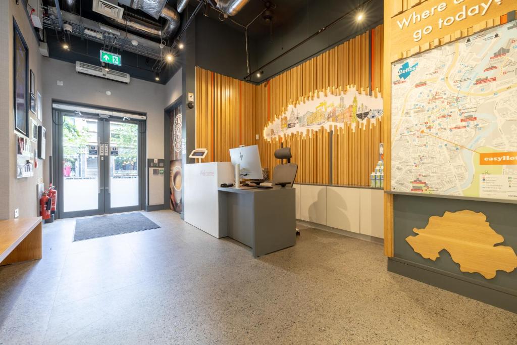 easyHotel Belfast - Resim 10