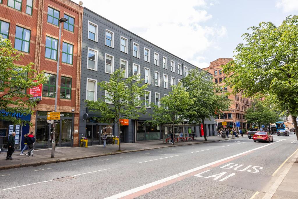 easyHotel Belfast - Resim 8