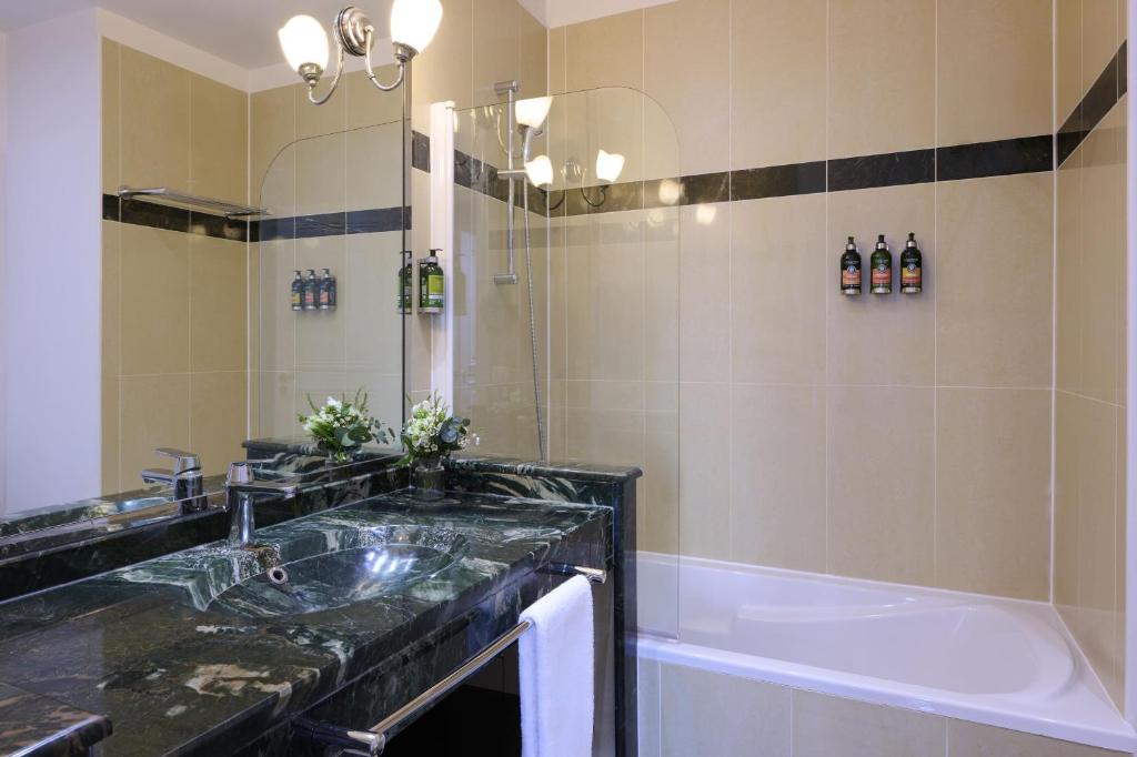 Fraser Suites Le Claridge Champs-Elysées - Resim 11