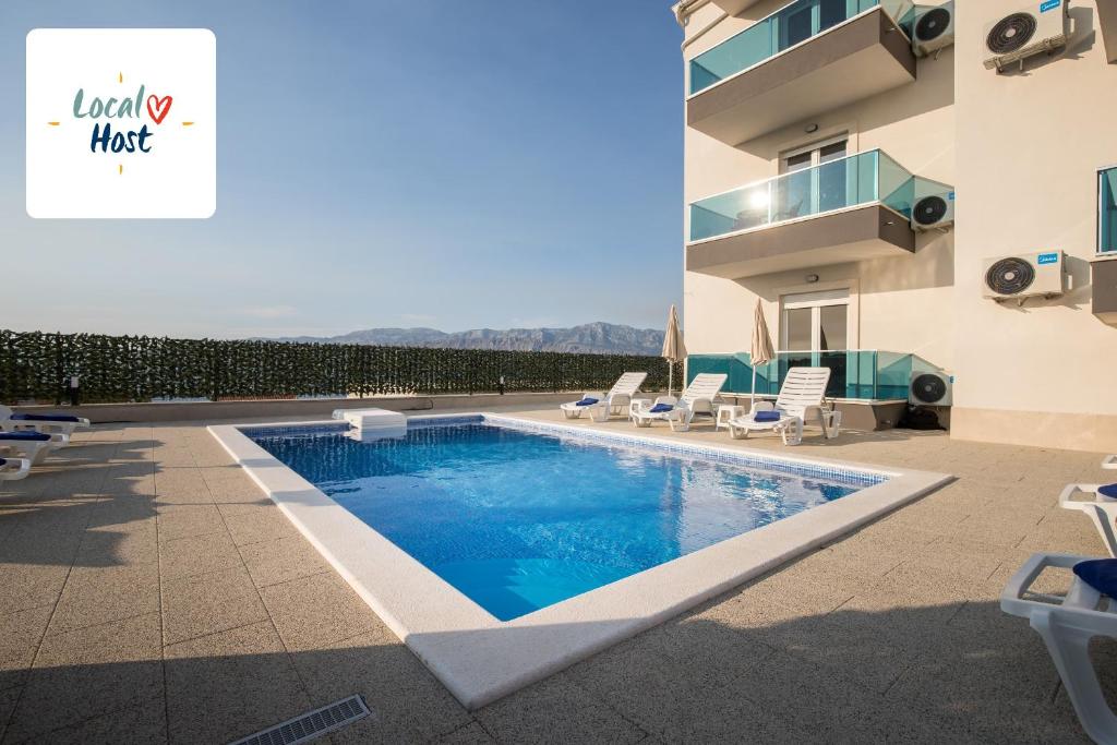 Πισίνα στο ή κοντά στο Apartments BlueView