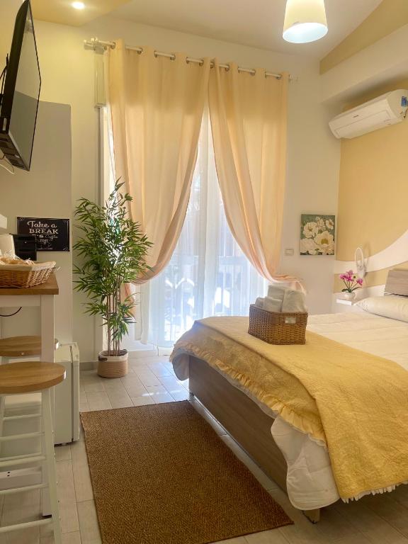 Una cama o camas en una habitación de Terrazza Garibaldi