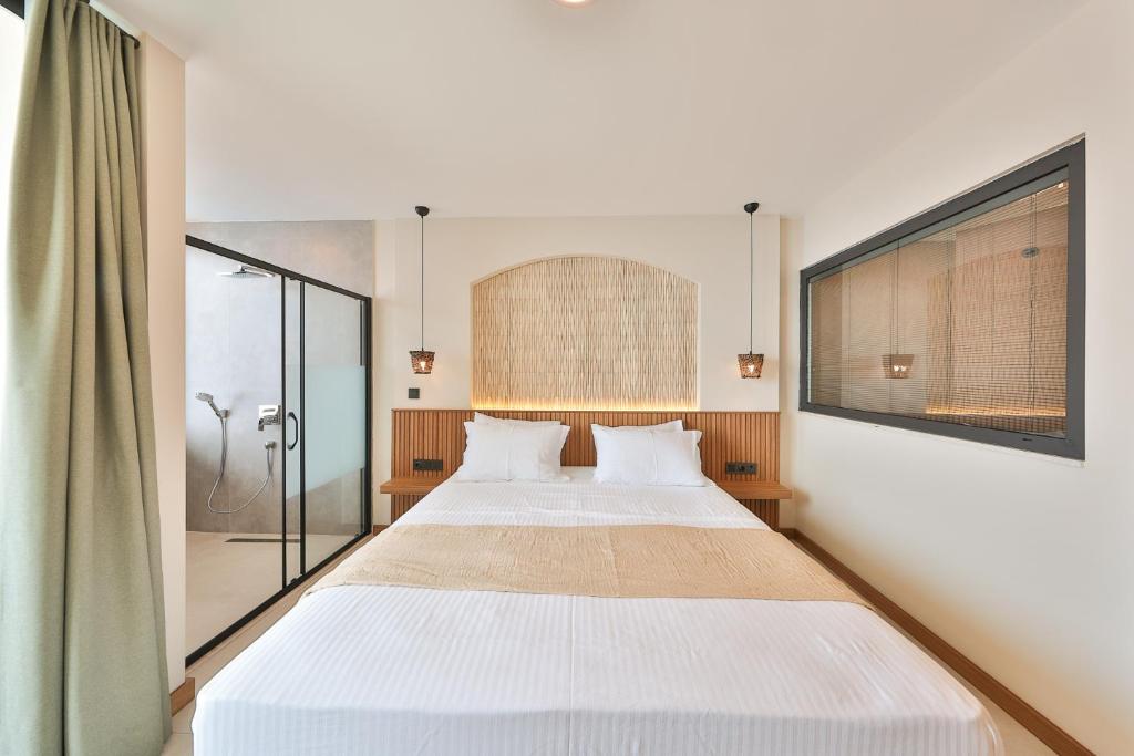 Lyxos Hotel - Deluxe Doppelzimmer Mit Balkon Und Meerblick
