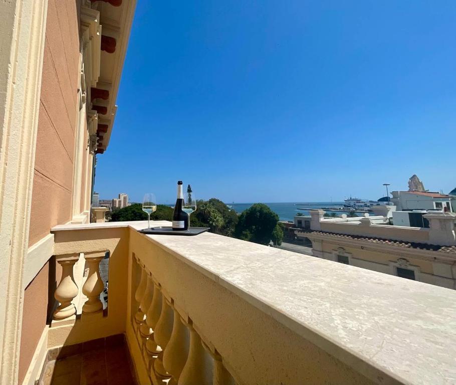 Onlyrooms V - Portside & Train Station - Chambre Double De Luxe Avec Balcon Et Vue Sur Mer