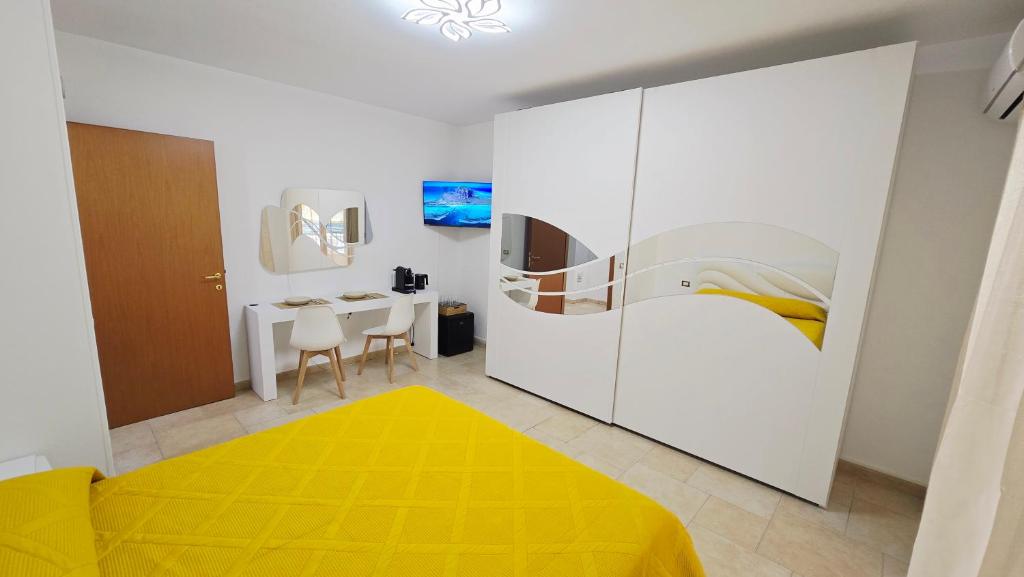 Kuchyň nebo kuchyňský kout v ubytování MaVa ROOMS