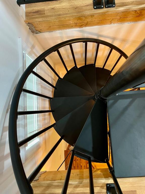 Imagen de la galería de NYC-Style Loft with Secret Entrance - Just 6 Miles from Times Square, en North Bergen