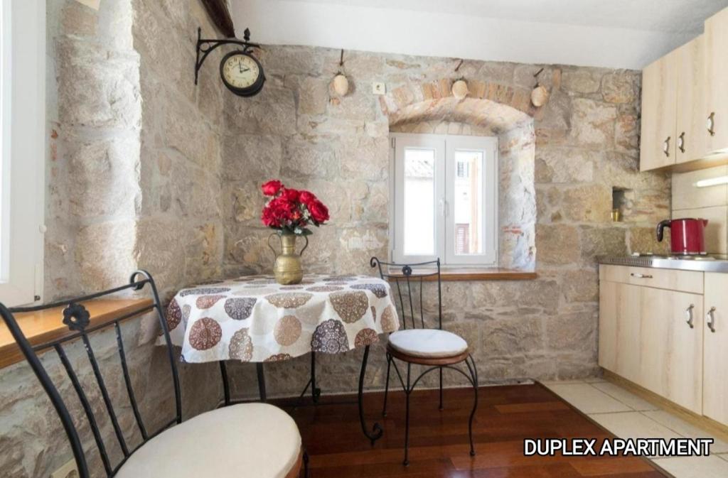 Kuchyň nebo kuchyňský kout v ubytování Guesthouse Mirula