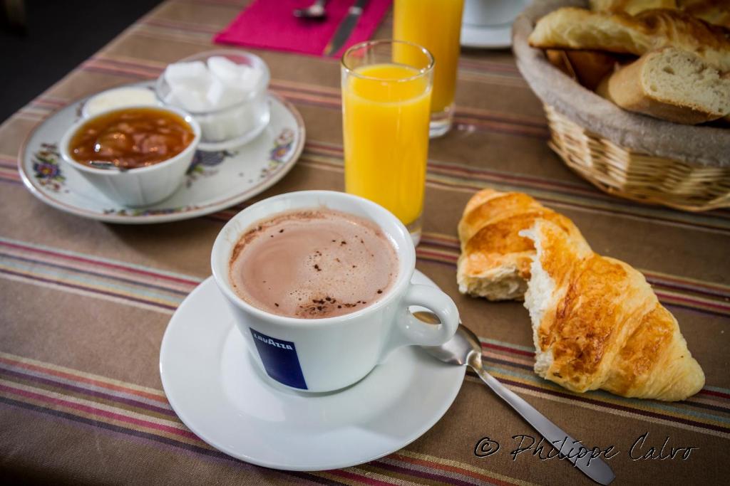 Jídlo v hotelu nebo okolí