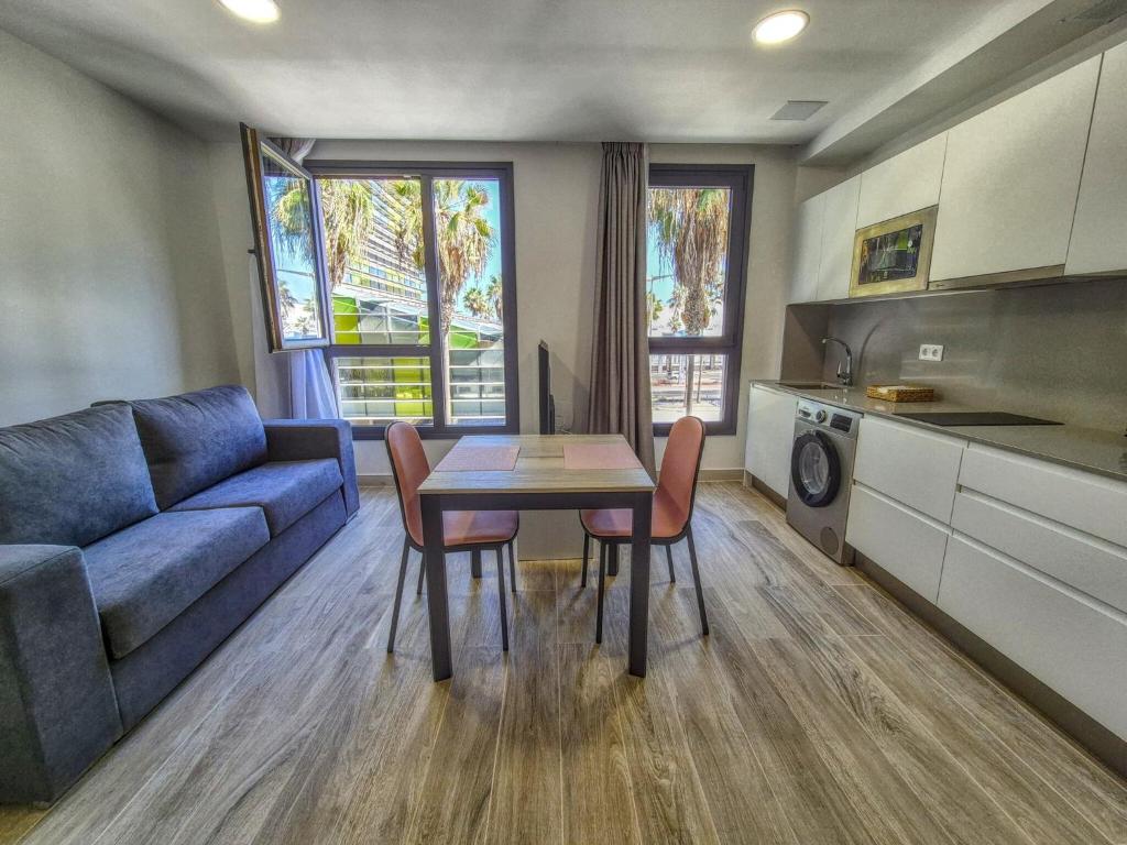 Apartment by Playa de Las Canteras Beach