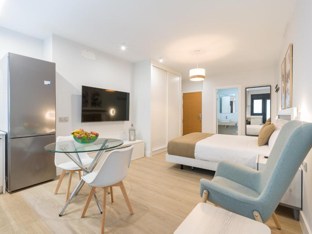 Apartment in La Isleta near the Beach