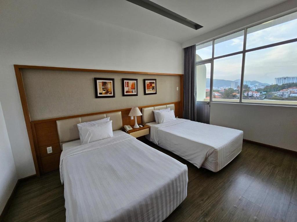 Phòng Deluxe Giường Đôi/2 Giường Đơn Nhìn Ra Thành Phố