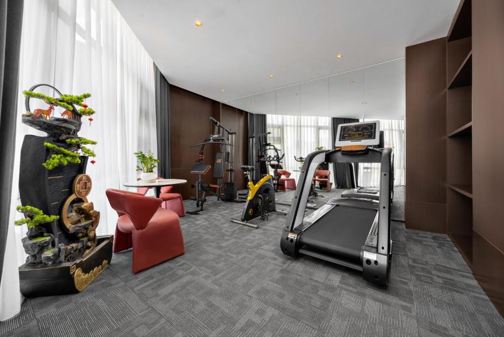 Fitness centrum a/nebo fitness zařízení v ubytování Beijing Suiyu Hotel