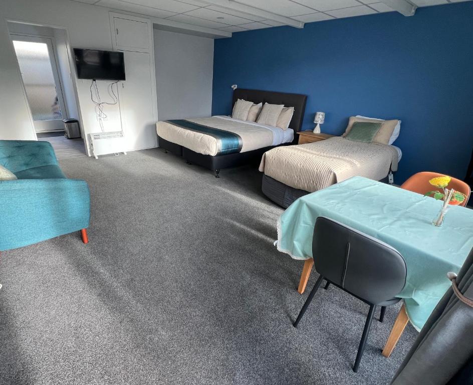 Postel nebo postele na pokoji v ubytování Diplomat Motel
