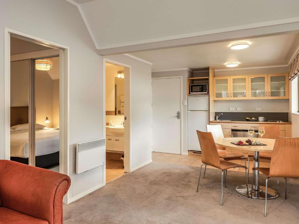 Kuchyň nebo kuchyňský kout v ubytování Wairakei Resort Taupo