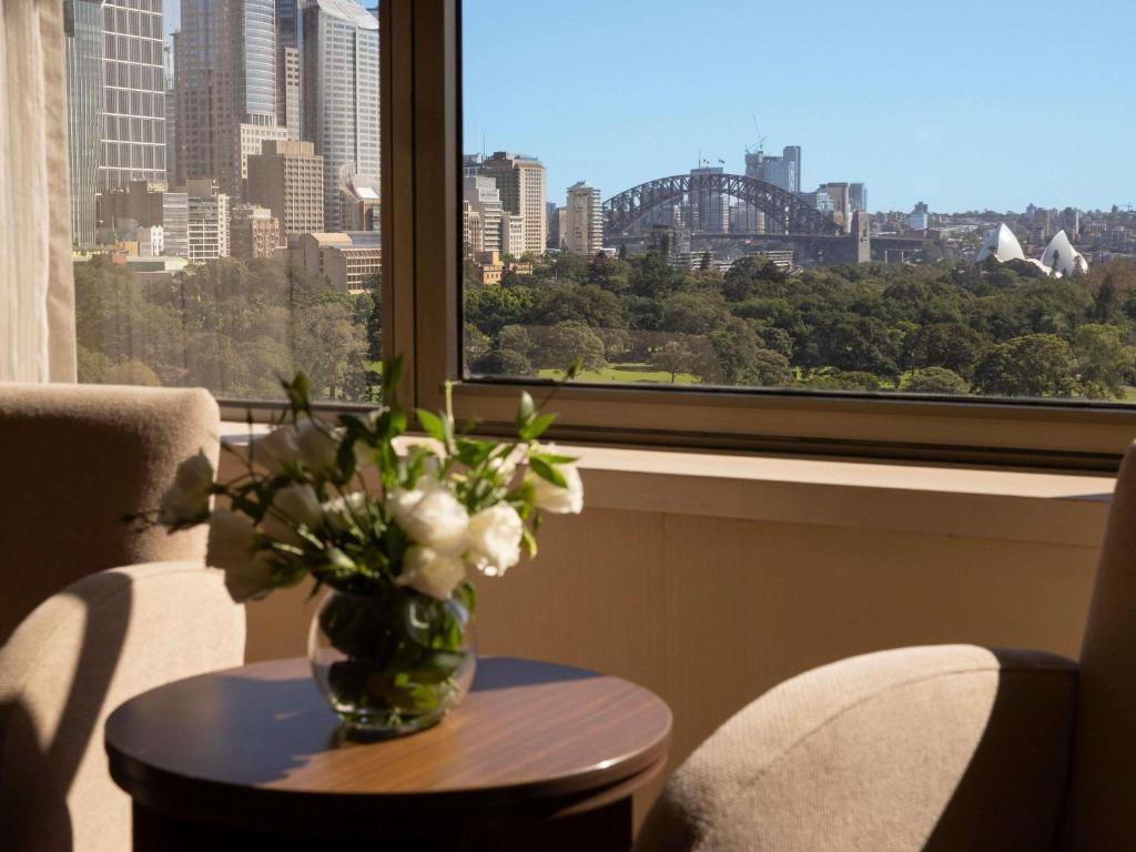Nespecifikovaný výhled na destinaci Sydney nebo výhled na město při pohledu z hotelu