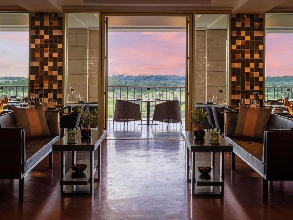Гостиная зона в Victoria Golf Resort and Spa Managed by Accor