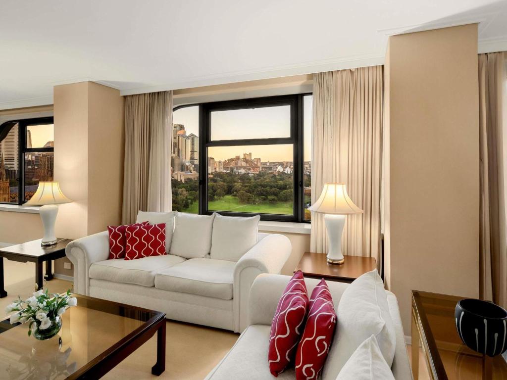 Posezení v ubytování The Sydney Boulevard Hotel