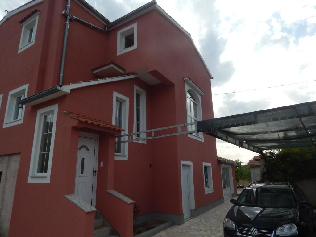 Budova, kde se apartmán nachází