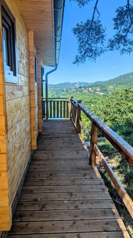 Balkón nebo terasa v ubytování Cabanes et Lodges du Belvedere