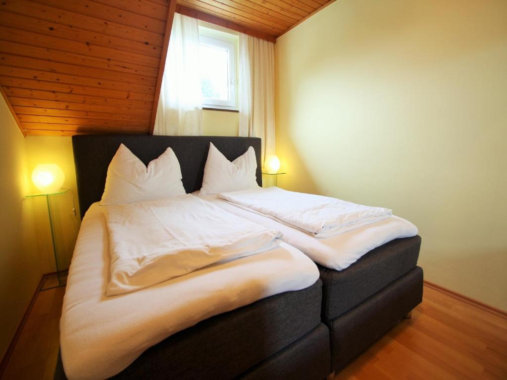 Posteľ alebo postele v izbe v ubytovaní Scenic Apartment in Krispl Salzburg with Swimming Pool