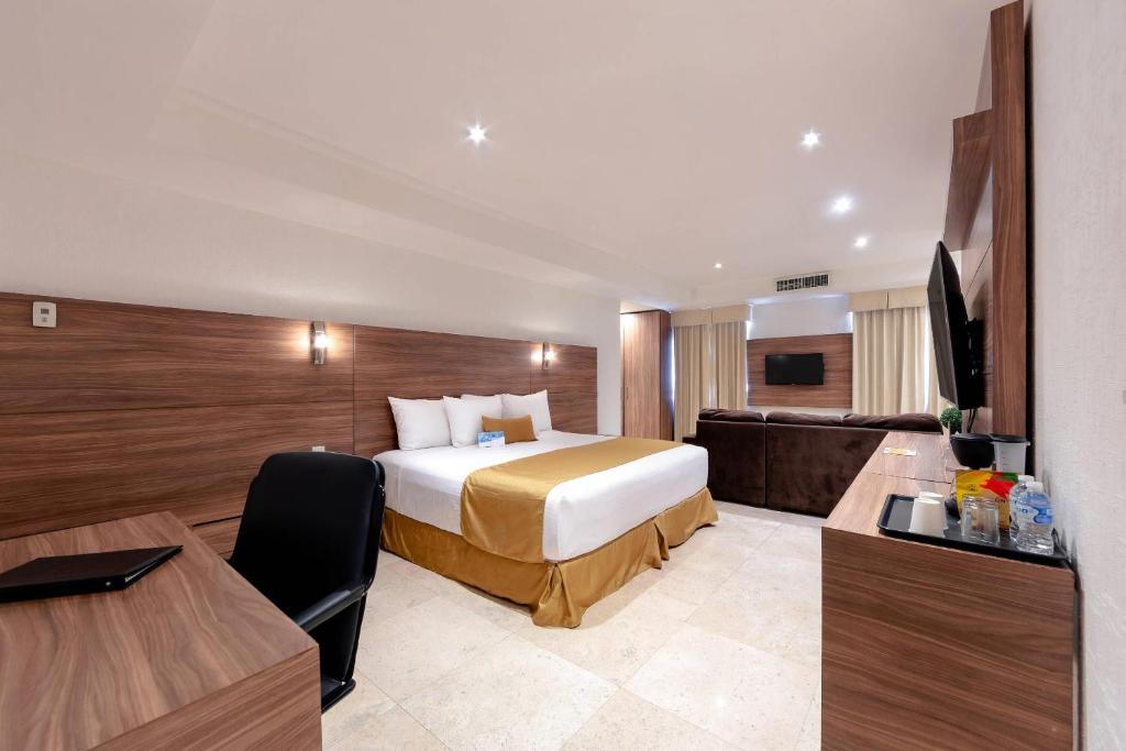 Postel nebo postele na pokoji v ubytování Comfort Inn Queretaro Tecnologico