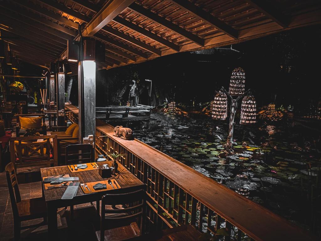 Restaurace v ubytování Maisons Wat Kor