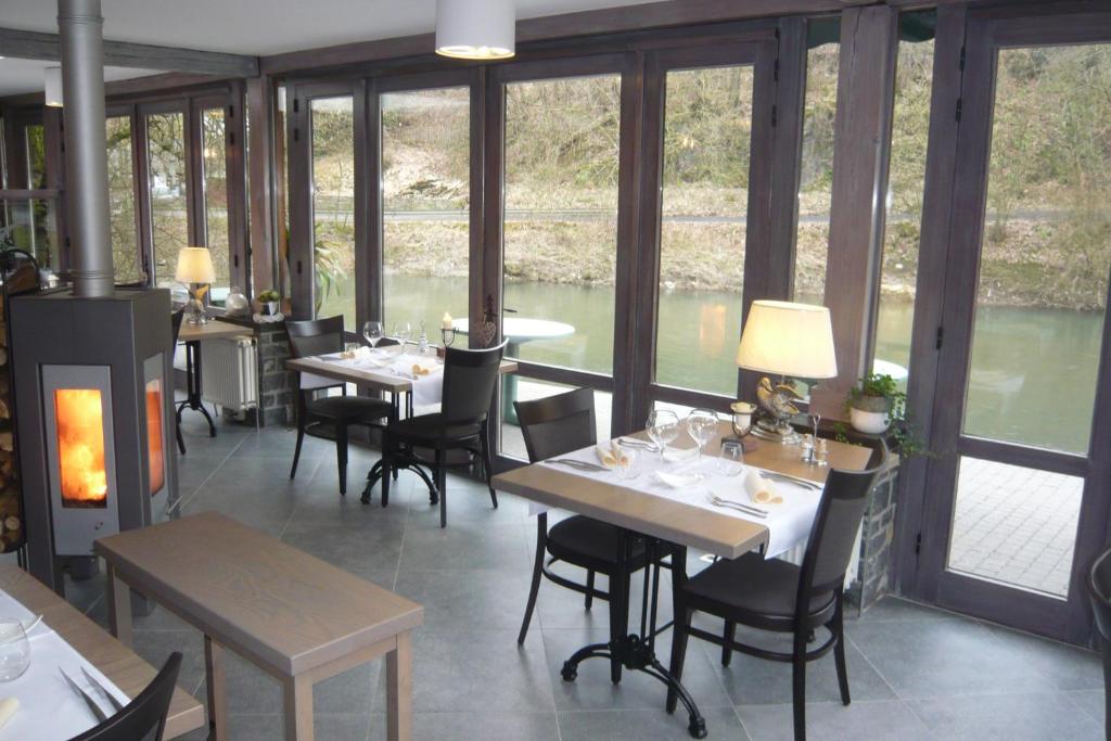 Restaurace v ubytování Hôtel/Restaurant à la Ferme